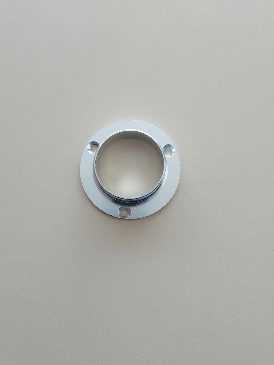 50 LİK 3 DEL BORU DUV FLANŞI PARLAK