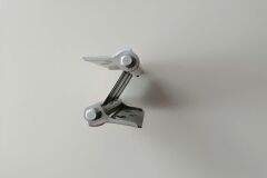 BAŞEL ÇARPMA KAPI MENTEŞESİ 2 AD 1 TAKIM