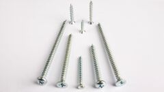 3,9*22 SEYREK DİŞ PVC VİDASI  25 ADET