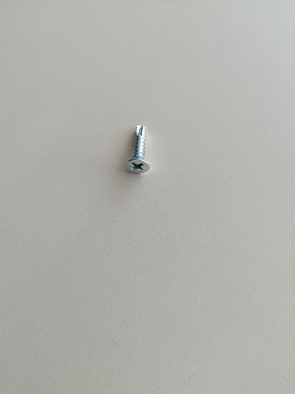 3,9*16 YHBMU VİDA  25 ADET