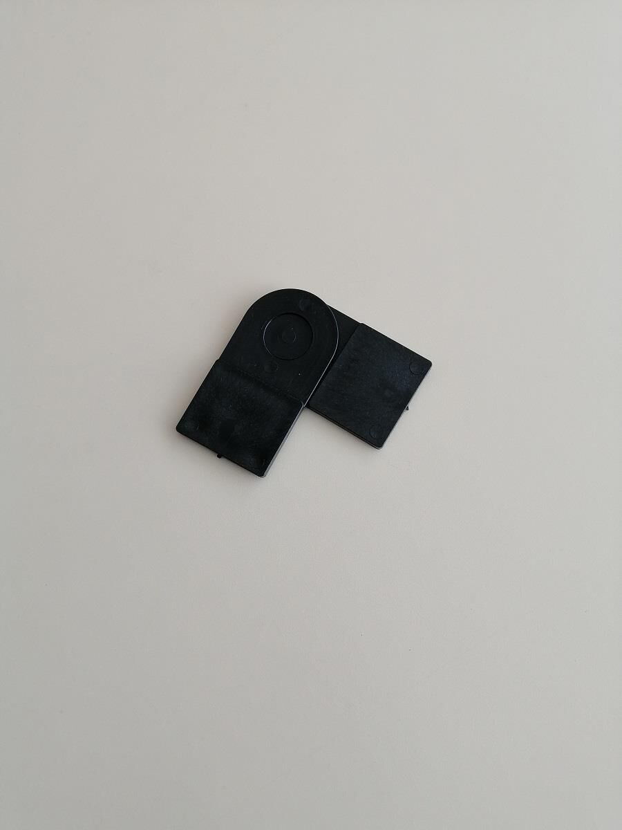 DEMİR KÖŞE HAREKETLİ BAĞLANTI