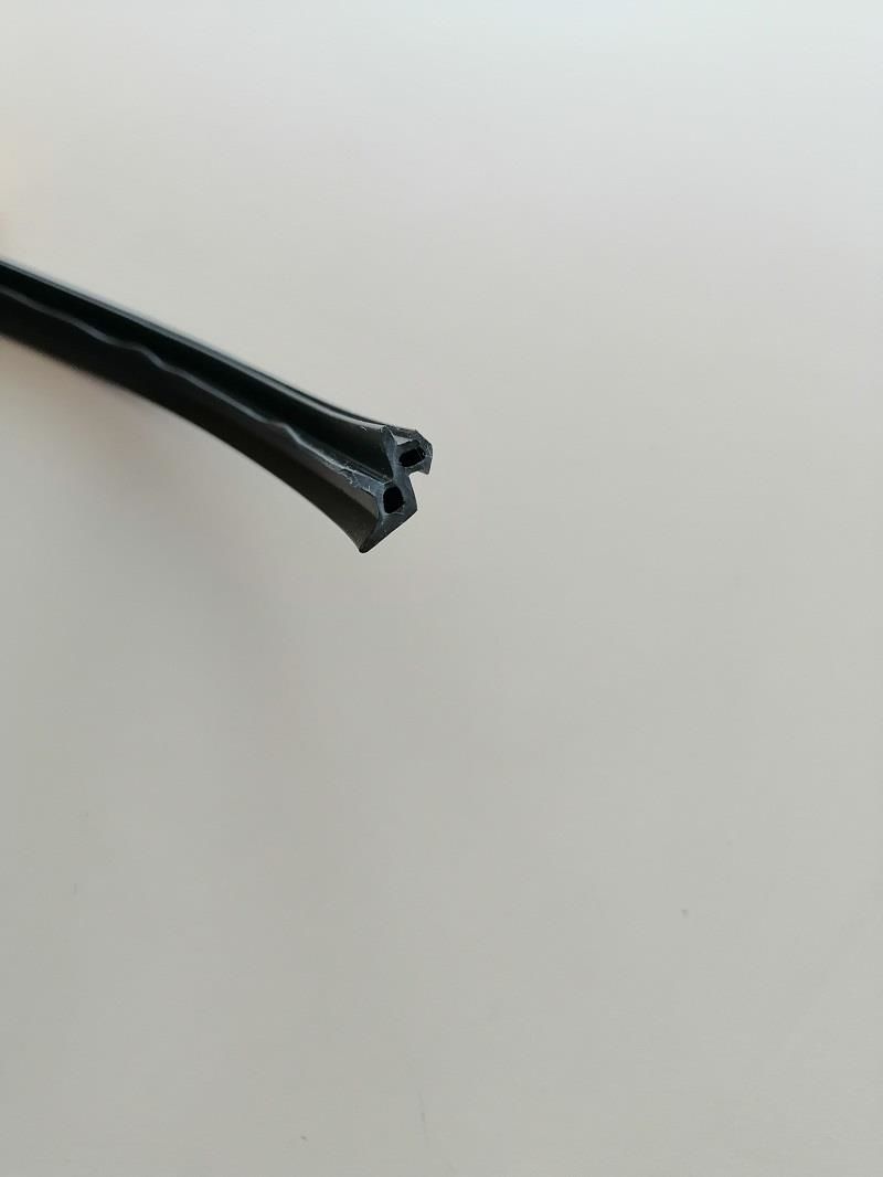 PVC DOĞRAMA KAPI KANAT TAMİR CONTASI SİYAH 8 MT