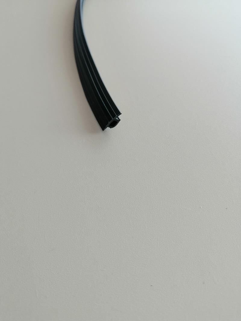 ASAŞ C60  SERİ ALM  KAPI KANAT FİTİLİ SYAH 12 MT