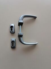 YENİ YAYLI EKSNL SAVIO KAPI KOLU ELOKSAL